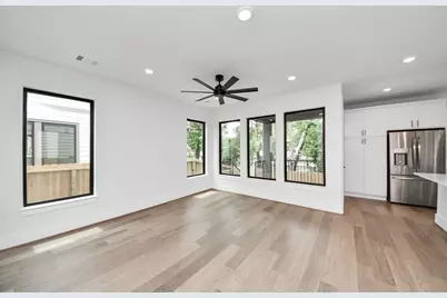 405 Forest Reserve Place, Houston, TX 77079 - Photo 12