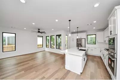 405 Forest Reserve Place, Houston, TX 77079 - Photo 10