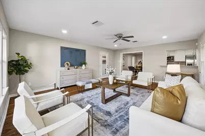 2214 Bron Holly Drive, Houston, TX 77018 - Photo 12