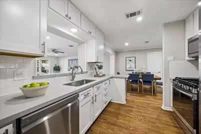 2214 Bron Holly Drive, Houston, TX 77018 - Photo 8