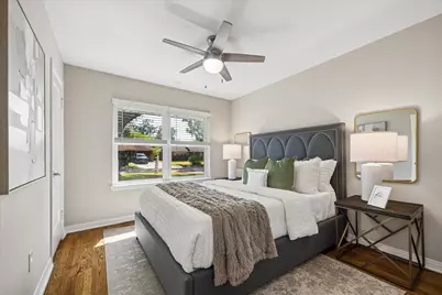 2214 Bron Holly Drive, Houston, TX 77018 - Photo 14