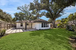 2214 Bron Holly Dr, Houston, TX 77018 - Photo 24