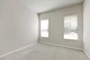 419 Gettysburg Loop, Elgin, TX 78621 - Photo 6