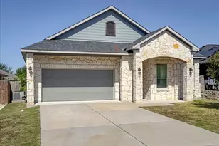 419 Gettysburg Loop, Elgin, TX 78621 - Photo 2