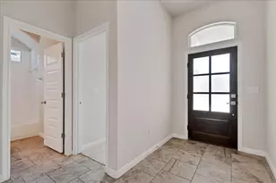 419 Gettysburg Loop, Elgin, TX 78621 - Photo 4