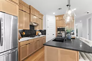 913 Brazos Trl, Dayton, TX 77535 - Photo 16