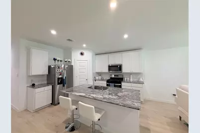 4986 Edgewood Drive, Arcola, TX 77545 - Photo 2
