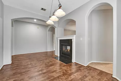 11915 Lois Lane Drive, Pinehurst, TX 77362 - Photo 8