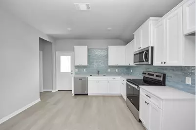 1105 W Bayshore Drive, Palacios, TX 77465 - Photo 20