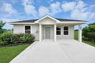 1105 W Bayshore Dr, Palacios, TX 77465 - Photo 2