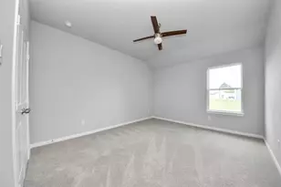 1105 W Bayshore Dr, Palacios, TX 77465 - Photo 36