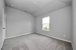 1105 W Bayshore Dr, Palacios, TX 77465 - Photo 24
