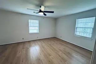 4410 Billingsley St, Houston, TX 77009 - Photo 8