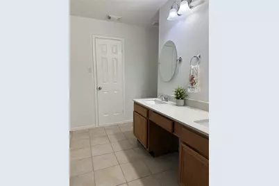 16930 Blue Mist Circle, Sugar Land, TX 77498 - Photo 10