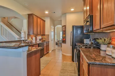 802 Brushfield Court, La Marque, TX 77568 - Photo 16