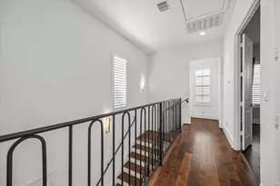 11104 Savannah Woods Ln, Houston, TX 77043 - Photo 28