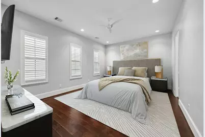 11104 Savannah Woods Lane, Houston, TX 77043 - Photo 18