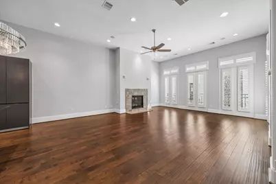 11104 Savannah Woods Lane, Houston, TX 77043 - Photo 10