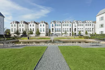 11104 Savannah Woods Lane, Houston, TX 77043 - Photo 32