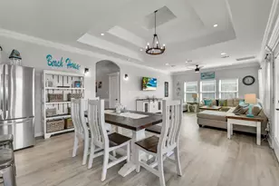 870 Gulfview Dr, Crystal Beach, TX 77650 - Photo 16