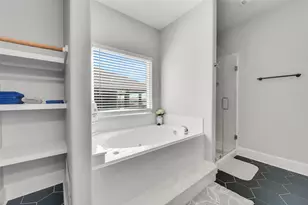 870 Gulfview Dr, Crystal Beach, TX 77650 - Photo 20