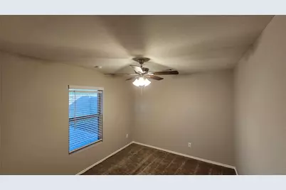 8131 Blooming Meadow Lane, Houston, TX 77016 - Photo 10