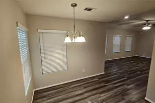 8131 Blooming Meadow Ln, Houston, TX 77016 - Photo 4