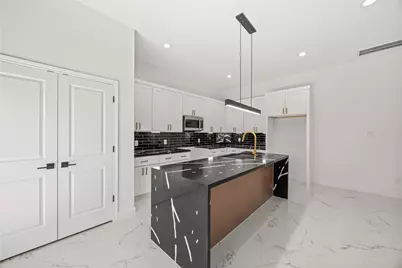 5110 Westover  Unit B Street #B, Houston, TX 77033 - Photo 4