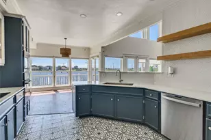 10509 Schaper Rd, Galveston, TX 77554 - Photo 14