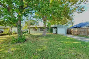 252 Muriel St, La Marque, TX 77568 - Photo 1