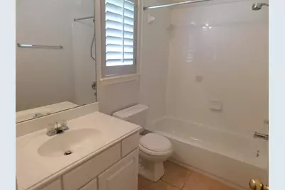 2710 Grants Lake Blvd Lake #F4, Sugar Land, TX 77479 - Photo 14