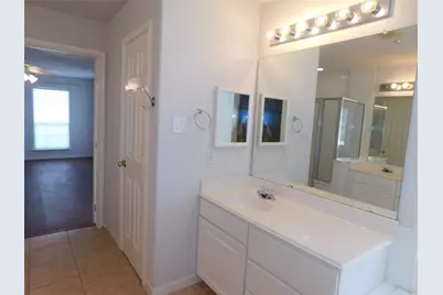 2710 Grants Lake Blvd Lake #F4, Sugar Land, TX 77479 - Photo 22