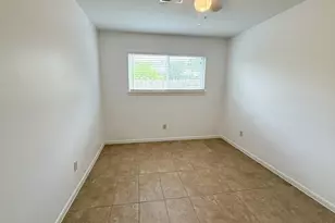 12463 Windy Wisp Ln, Houston, TX 77071 - Photo 14