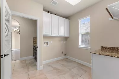 95 W Hullwood Circle, The Woodlands, TX 77389 - Photo 20