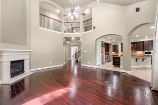95 W Hullwood Cir, The Woodlands, TX 77389 - Photo 10