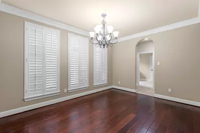 95 W Hullwood Circle, The Woodlands, TX 77389 - Photo 18