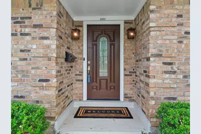 2001 Briar Lane, Richmond, TX 77469 - Photo 2