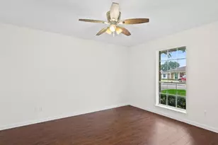 2001 Briar Ln, Richmond, TX 77469 - Photo 10