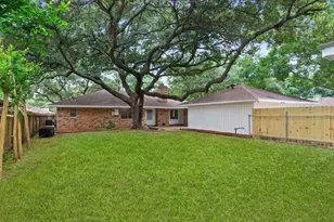 2001 Briar Ln, Richmond, TX 77469 - Photo 20