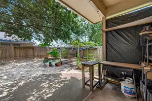 8910 Aberdeen Park Dr, Houston, TX 77095 - Photo 36