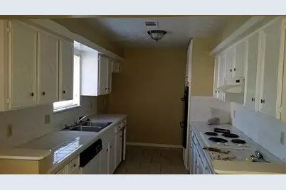 15118 Steeplechase Road, Missouri City, TX 77489 - Photo 10