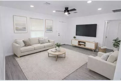 9210 St Lo Road, Houston, TX 77033 - Photo 2