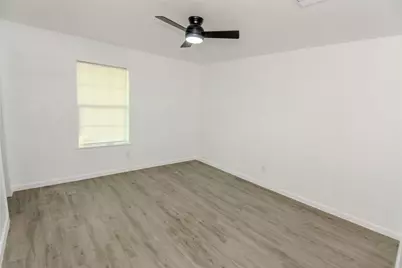 9210 St Lo Road, Houston, TX 77033 - Photo 16