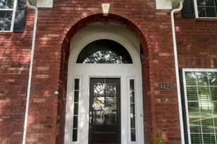 4423 Knightsbridge Blvd, Sugar Land, TX 77479 - Photo 2