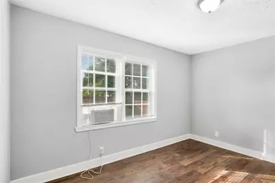 2311 N Louis Street, Victoria, TX 77901 - Photo 8