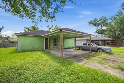 4826 27th Street, Dickinson, TX 77539 - Photo 2