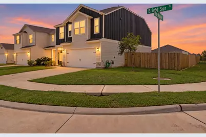 11402 Bright Sun Drive, Houston, TX 77048 - Photo 2