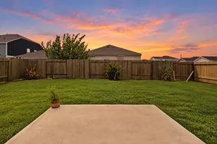 11402 Bright Sun Dr, Houston, TX 77048 - Photo 24