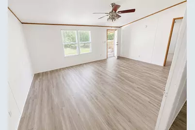 120 Acorn, Livingston, TX 77351 - Photo 8