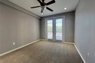 7575 Kirby Dr, Houston, TX 77030 - Photo 10